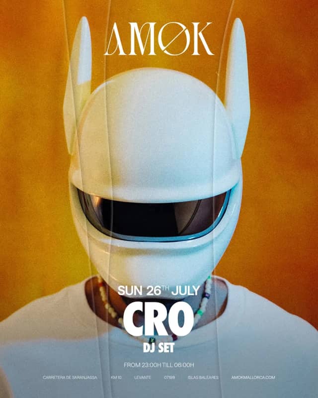 WHOMADEWHO at AMØK