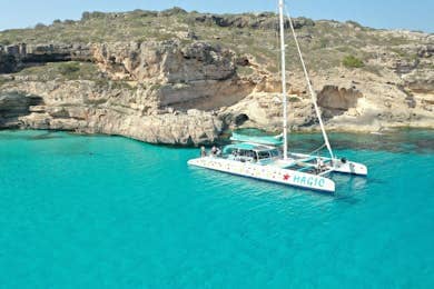 Mallorca Catamaran Sailing Trip with Lunch or Dinner and Drinks